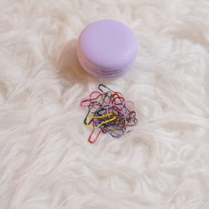 25 Bulb Pins with cute Mini Box